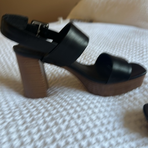 Jeffrey Campbell platform heel. - Picture 7 of 8